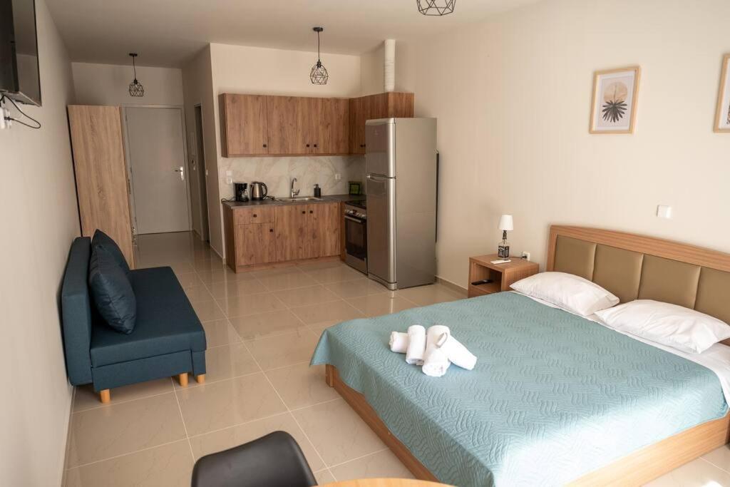 Anesis Airport 204 Apartment